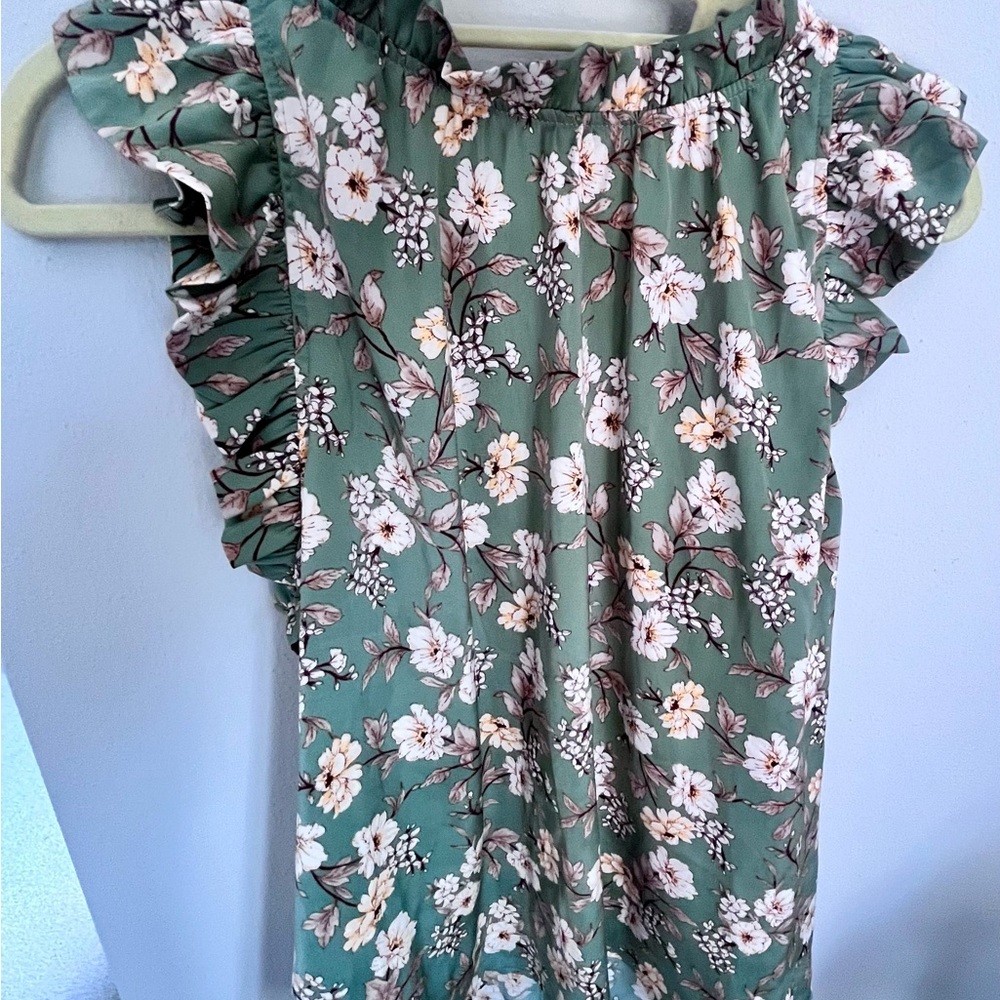 Cute Floral Ruffle short sleeve blouse